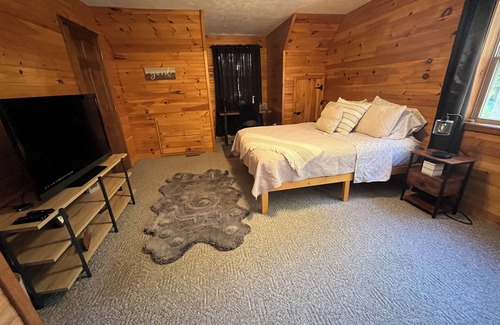 Halfway Other | Country Guest House in Quiet Mennonite Community - Family Friendly!