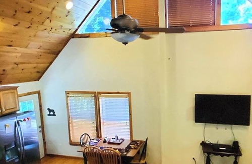 Sylva House | Country House by the Creek in Sylva/Pet friendly!
