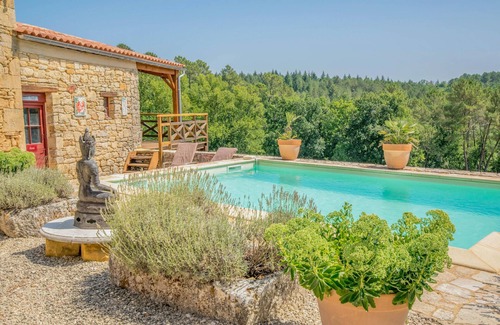 Montcabrier House | Country house with views and a private pool
