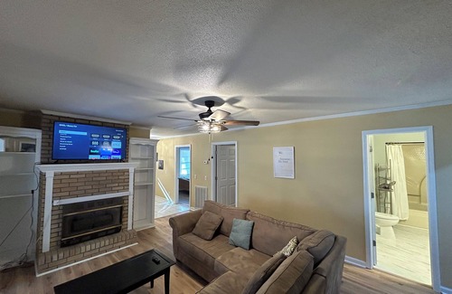 Darlington House | Country Living w/TVs in Each Room