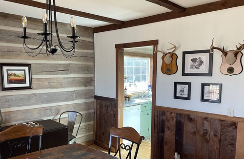 Simpsonville Cabin | Country Log Cabin on The Reedy River