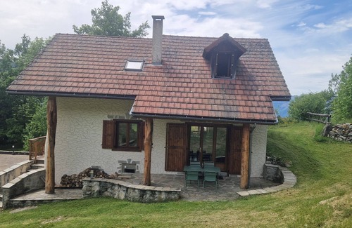 Sainte-Agnes House | Country/mountain house, close to the 7 laux ski resort and hiking trails