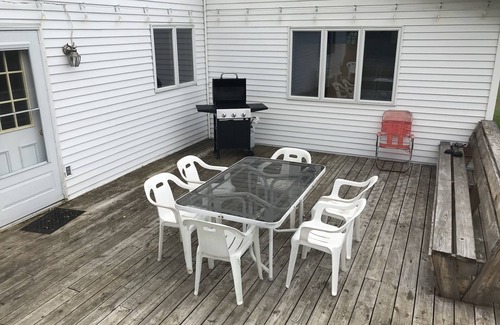 Brockport House | Country Mountain Paradise Suites