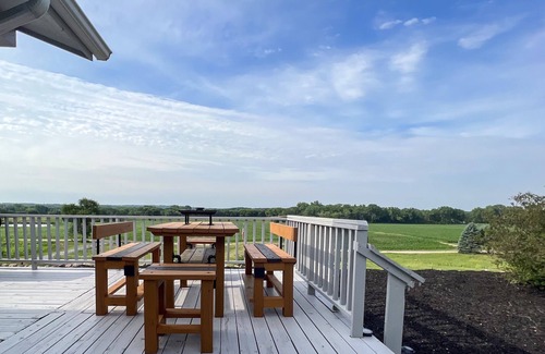 Salem Lakes House | Country Retreat- Salem WI- 4 Bdrm 2.5 Bath