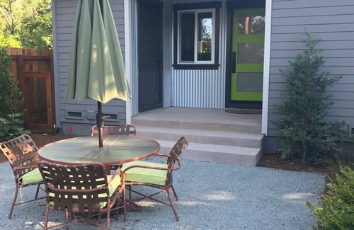 Sonoma Cottage | Country Setting with Private Hot Tub!