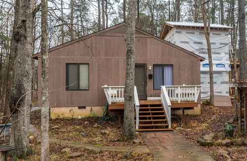 Carrboro Apartment | Countryside and Thai food in Carrboro