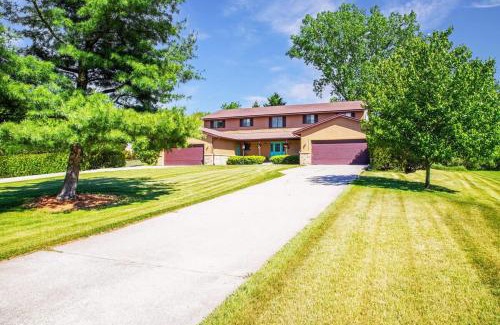 Rockford Apartment | Countryside Cottage near by Lake Bella Vista