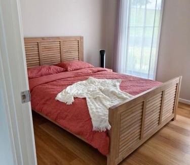 Chatsworth House | Countryside Hilltop Stay near Gympie