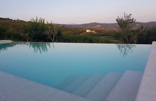 Mezzane di Sotto House | Countryside villa with pool on the hills surrounding Verona