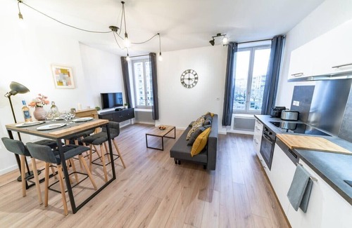 Charmettes - Bellecombe Apartment | Coup de Coeur Part Dieu 4 people air-conditioned