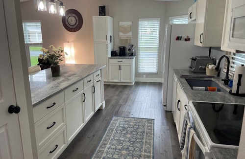 Del Mar House | Couples and Families! Renovated ranch in Del Mar. Golf Cart Included!
