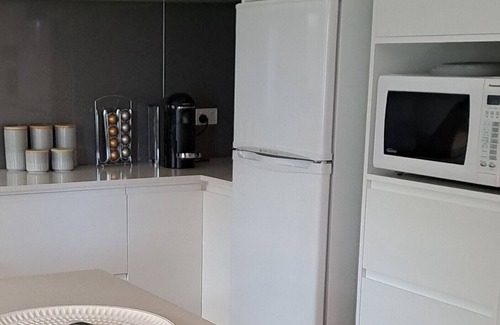 Broken Hill Cottage | Couples' Retreat, North Broken Hill w/Pool - 5mins drive to town!