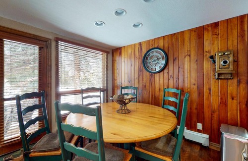Vail House | Courtside 23 - Spacious East Vail Townhome