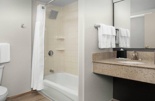 Northeast Virginia Beach Hotel | Courtyard by Marriott Virginia Beach Oceanfront/North 37th Street