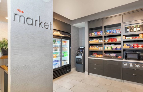 Cultural District Hotel | Courtyard by Marriott Pittsburgh Downtown