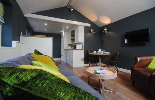 New Forest District Cottage | Courtyard Cottages Lymington