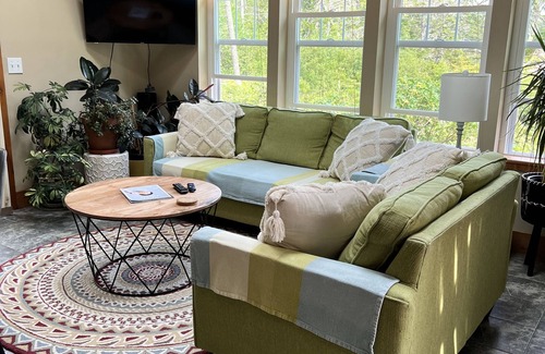 Minturn House | Cove & Carriage House w/ Ocean views near Acadia