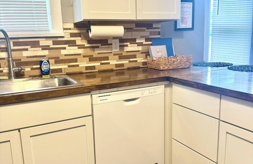 Stillwater House | Cowboy Comfort House-Gameday Ready! 4 bed/3 bath/sleeps 9