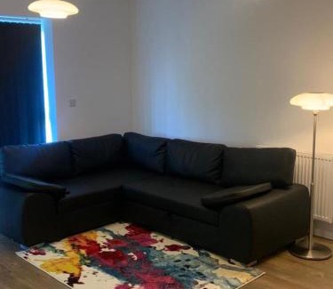 West Thurrock Apartment | Cozy 1 bed flat close to Lakeside shopping centre