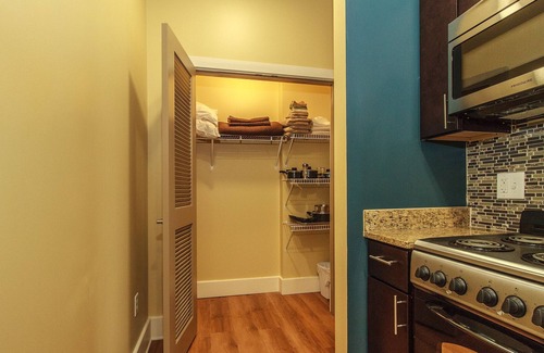 St. Clairsville House | Cozy 1 Bed minutes from Wheeling - 301