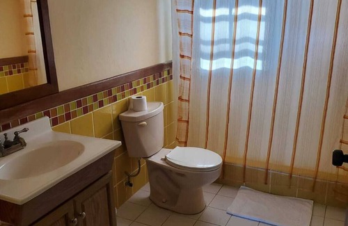 Eau Piquant Apartment | Cozy 1-bedroom apartment with WiFi, AC in enchanting Eau Piquant