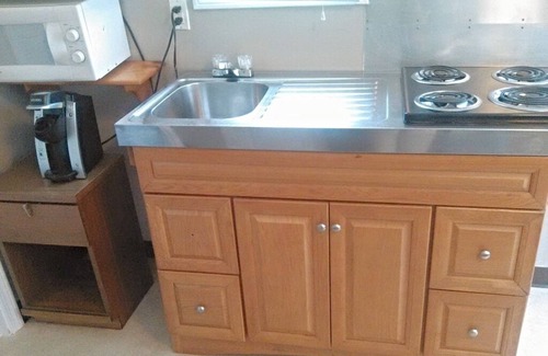 Old Orchard Beach Cottage | Cozy 1 Bedroom Cabin