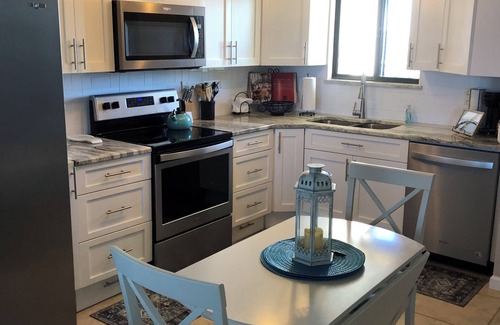 Hudson Beach Pointe Condo | Cozy 1-bedroom condo in Hudson with WiFi, fitness room, private beach & pool