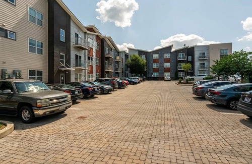 Inglewood Condo | Cozy 1-bedroom condo in Nashville w/WiFi, washer/dryer, minutes from downtown.