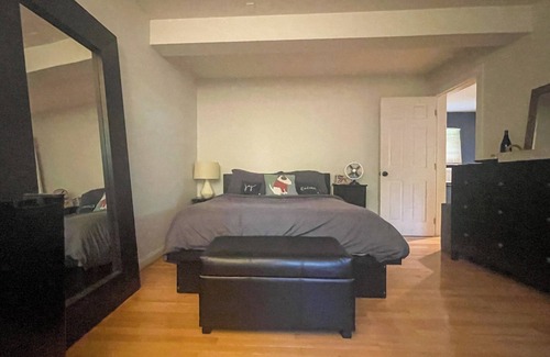 Middle Hope Apartment | Cozy 1-bedroom guest suite in lovely Beacon with AC, WiFi