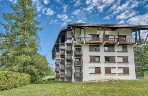 Le Planellet Apartment | Cozy 1-BR Apt for 4 near Ski Slopes and Golf - Megeve Mont d'Arbois