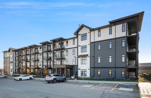 Sage Hill Condo | Cozy 2 Bed 1 Bath - 1 hour to Banff