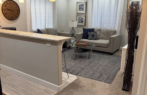 Aurora Apartment | Cozy 2-bedroom apartment in nice Centennial with AC and Heating