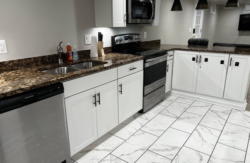 Essex Apartment | Cozy 2 bedroom apartment w/free parking