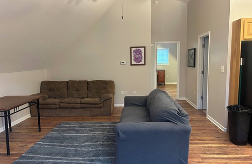 Womens Bay Apartment | Cozy 2-bedroom apartment in charming Kodiak