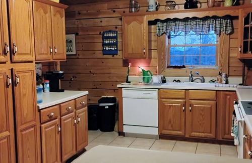 Sweetwater Cabin | Cozy 2-bedroom cabin in welcoming Sweetwater on 48 acre horse farm.