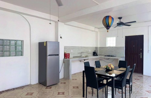 Colonia Andres House | Cozy 2-bedroom house with WiFi, AC for famılıes or frıends ın beautıful Cozumel