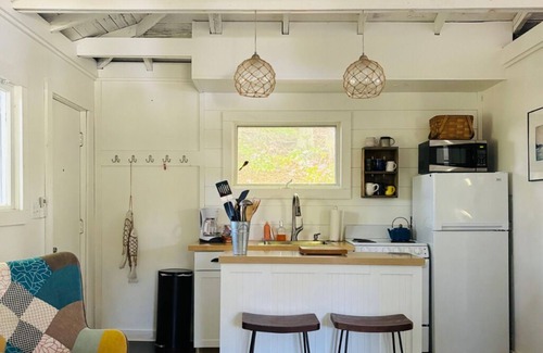 Ludington House | Cozy 2-bedroom Lakehouse on the South Bayou of Hamlin Lake