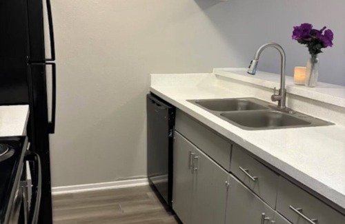 Hurst Apartment | Cozy 2 Story 2-Bedroom Townhome w/Private Front Patio