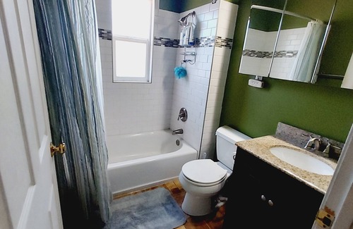 Liberty Wells Cottage | Cozy, 2bed/1bath Sugar House Cottage Close to Everything!