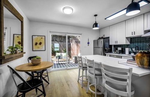 South Lamar Condo | Cozy 2BR Condo in SoLa, Austin