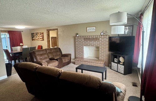 Klamath Falls House | Cozy 3 bedroom by airbase!