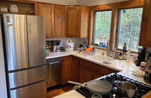 Canaan Ski Chalet | Cozy 3-bedroom chalet with mountain views