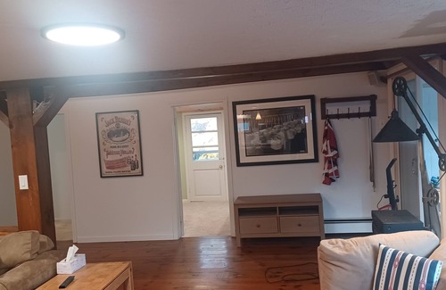 Amherst Cabin | Cozy 3-BR Baboosic Lake in Amherst NO CLEANING FEE'S