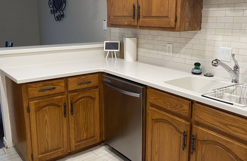 West Arlington House | Cozy 3-BR T/H near A&t Stadium/Globe Life Field