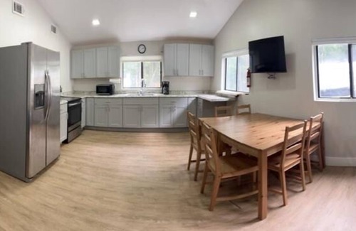 Monticello House | Cozy 3BR 2BA Cottage - Your Perfect Catskills Family Getaway!