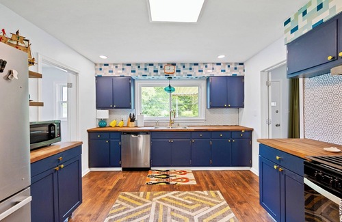 Jeffersonville House | Cozy 3BR Getaway Pets OK + Fenced Yard