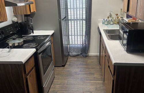 Alhambra Apartment | Cozy 4 bed hostel