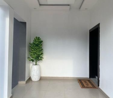 Port Harcourt Apartment | COZY 4BR Duplex Apartment with Starlink WIFI, PS5, and 4mins to GRA