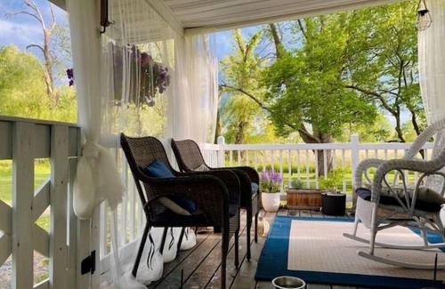 Old Forge Cabin | Cozy Adirondack Log Cabin w/Central Air