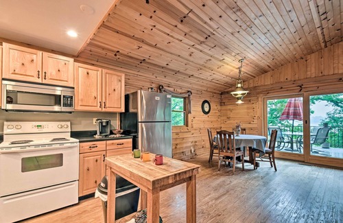 Shipshewana Cabin | Cozy Amish Country Cabin on Shipshewana Lake!